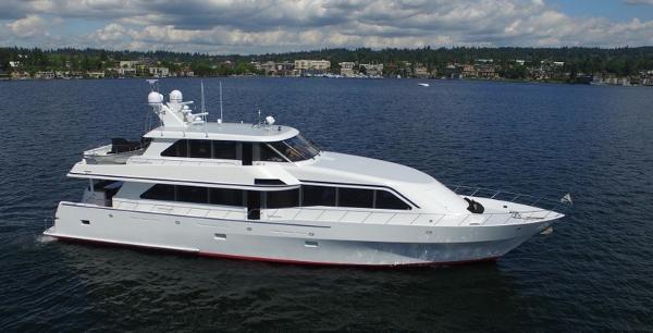 1999 Vic Franck Skylounge Motor Yacht