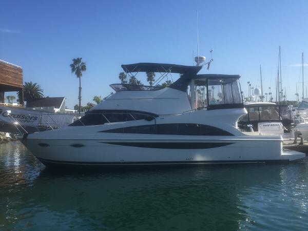 2012 CARVER YACHTS 41 CMY