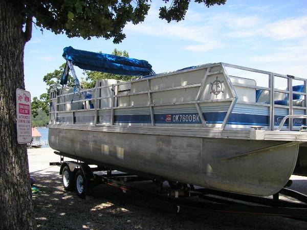 1992 JC PONTOON suntoon 24'