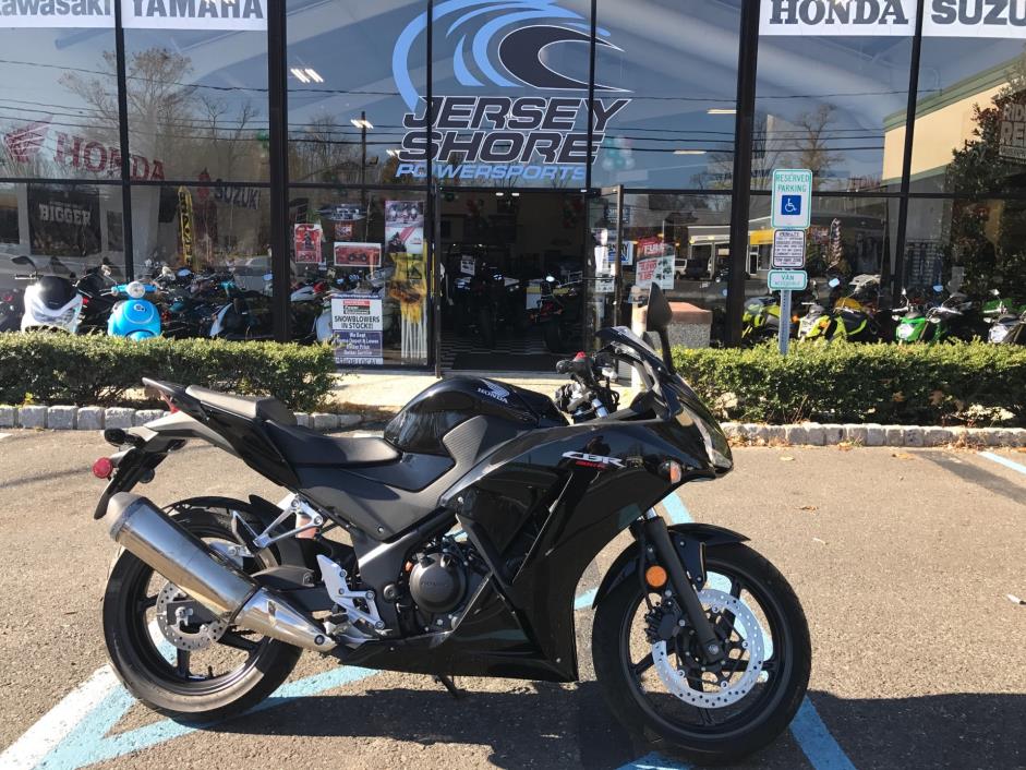 2015 Honda CBR300R