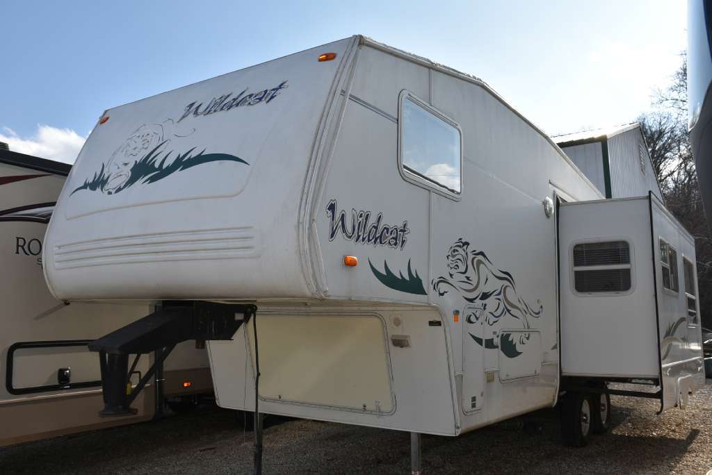 2002 Forest River 28BH WILDCAT