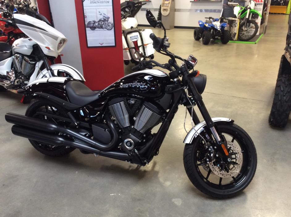 2017 Victory HAMMER S