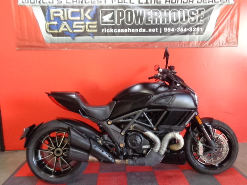 2015 Ducati Diavel Dark