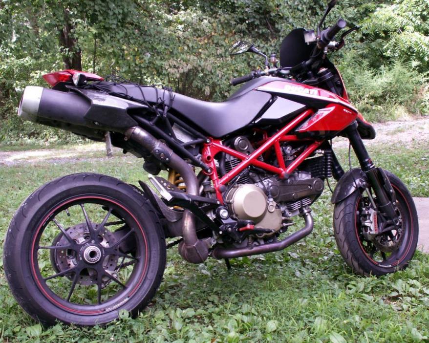 2010 Ducati HYPERMOTARD 1100 EVO SP