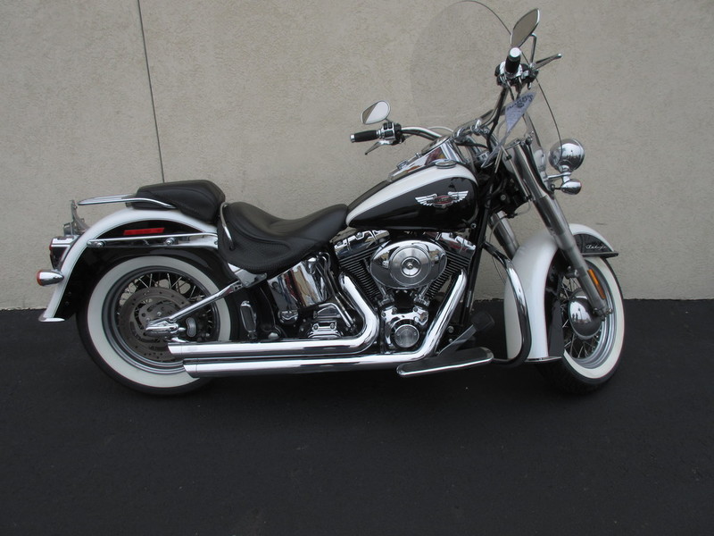 2006 Harley-Davidson FLSTN - Softail Deluxe