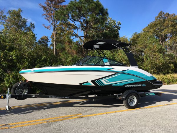 2016 Chaparral 203VRX Jet Boat