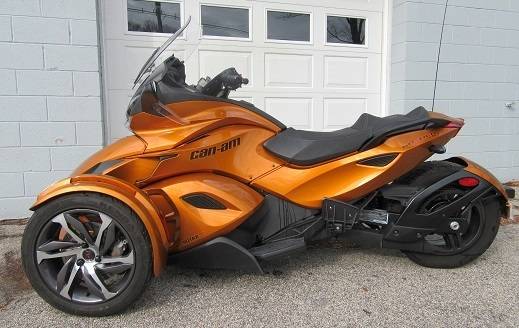 2014 Can-Am SPYDER STS