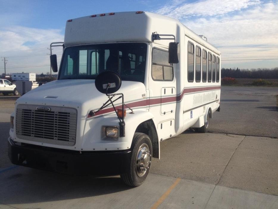 2004 Eldorado National Aero Elite  Bus