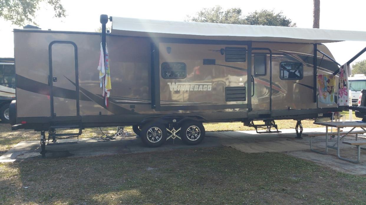 2016 Winnebago ULTRALITE 28DDBH