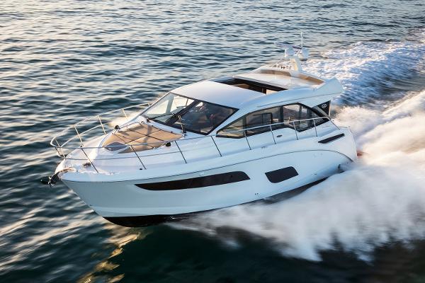 2017 Sea Ray 460DA