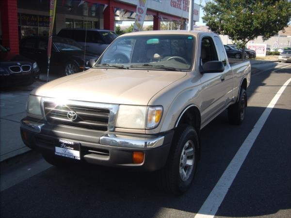 2000 TOYOTA TACOMA