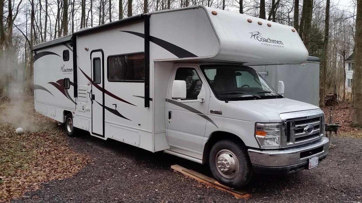 2011 Coachmen FREELANDER 32BH