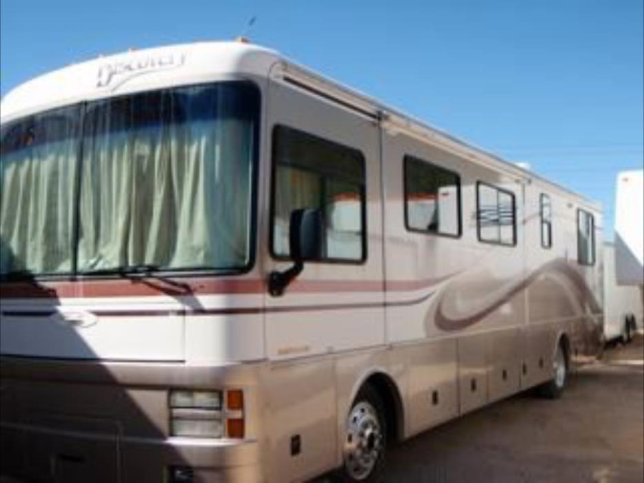 2000 Fleetwood DISCOVERY 37V