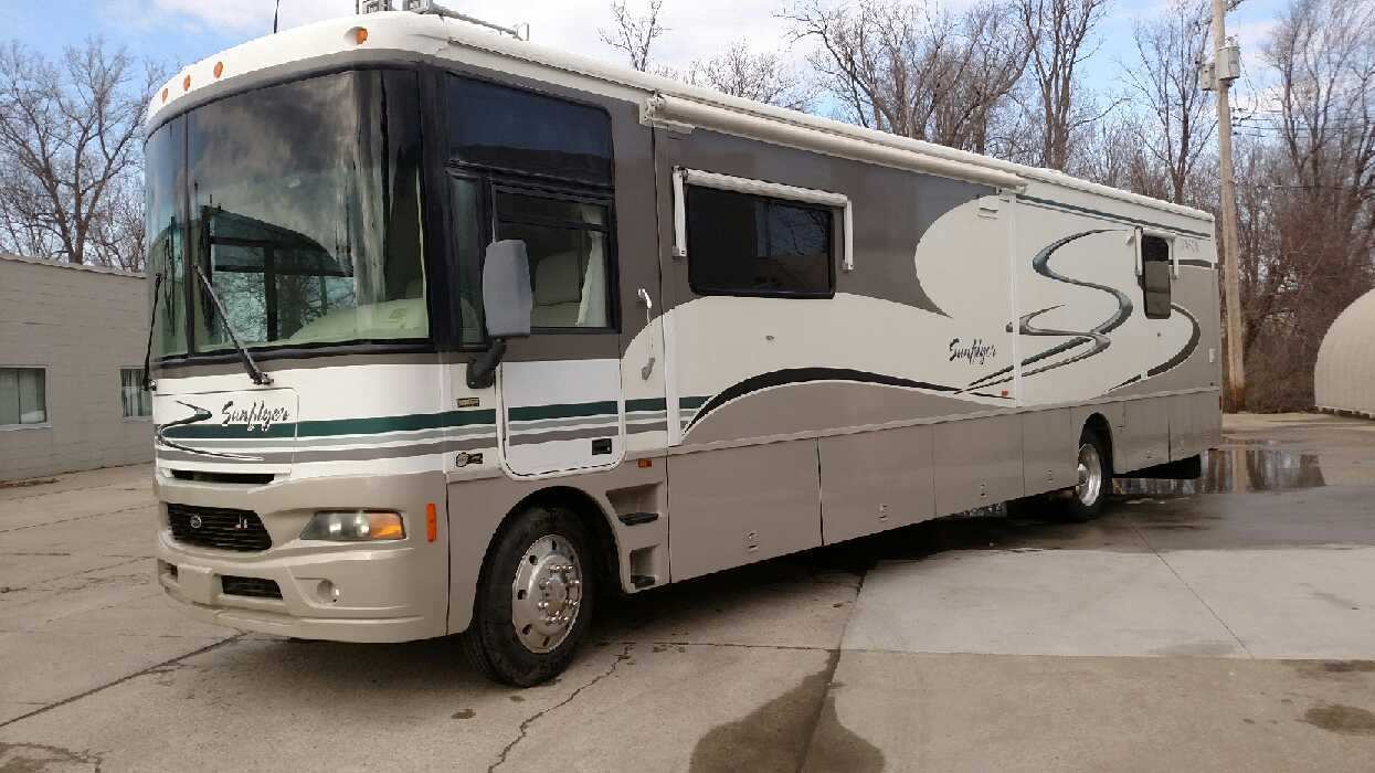 2003 Itasca SUNFLYER 39T