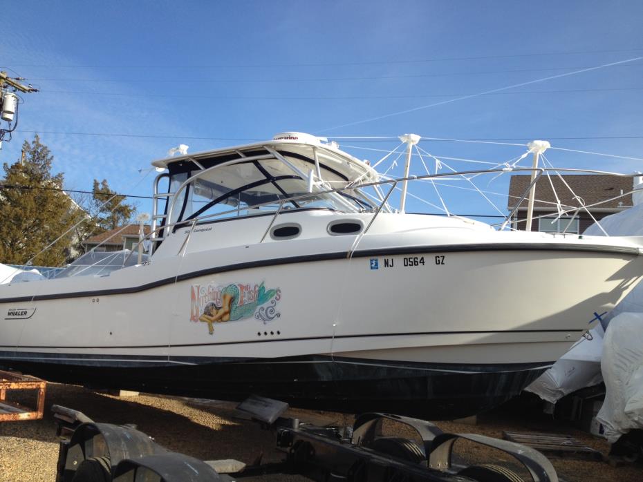 2006 Boston Whaler 305 Conquest.