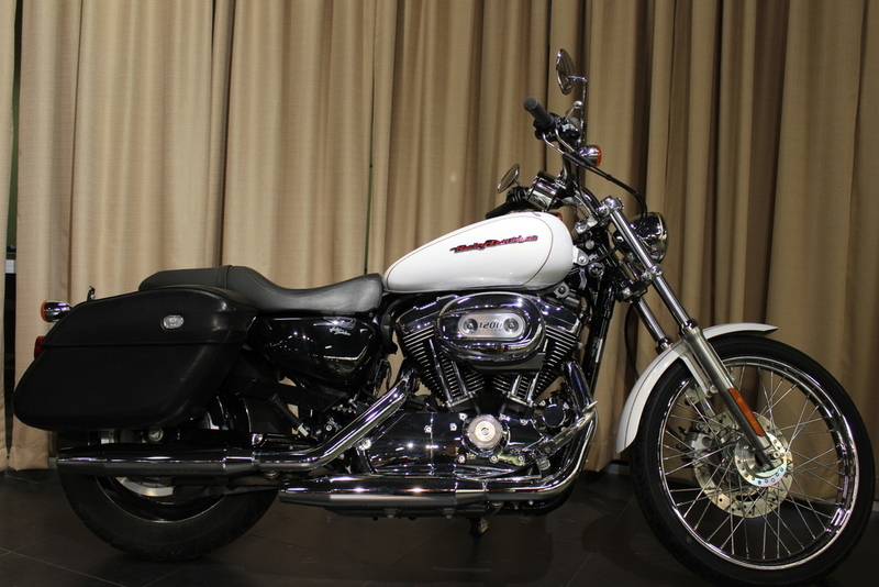 2007 Harley-Davidson XL1200C - Sportster 1200 Custom