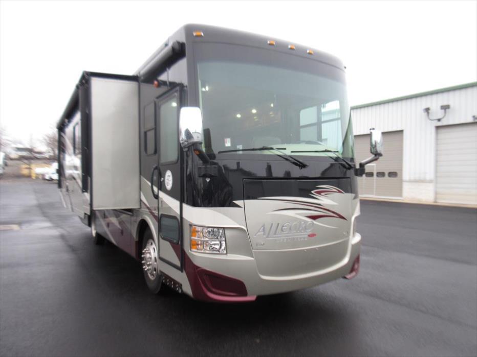 2013 Tiffin Allegro Red 33 AA