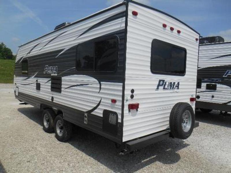 2017 Palomino Puma XLE Travel Trailer 20RDC