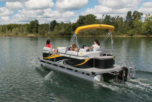 2017 APEX MARINE Qwest Electric Pontoons