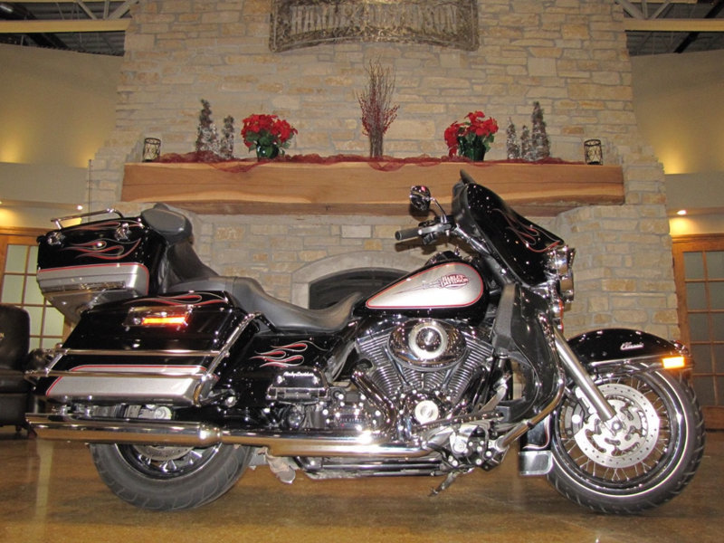 2009 Harley-Davidson ELECTRA GLIDE CLASSIC FLHTC