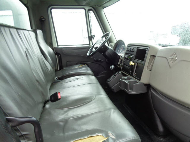 2014 International Durastar 4300  Box Truck - Straight Truck