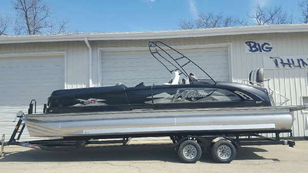 2016 Manitou Pontoons 25 SRS - X-Plode XT