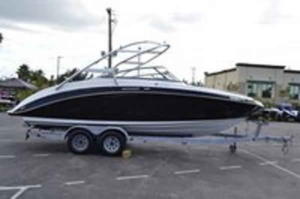 2011 Yamaha Marine 242 Limited S