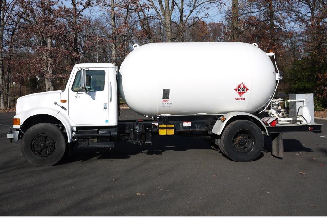 1995 International 4700  Tanker Truck