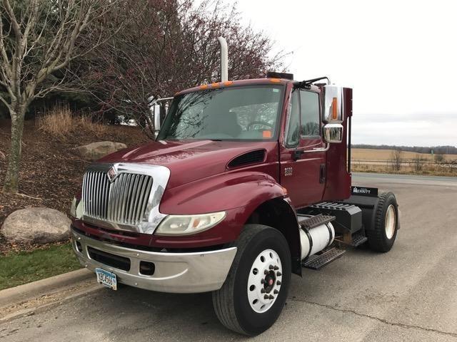 2003 International 8100  Conventional - Day Cab