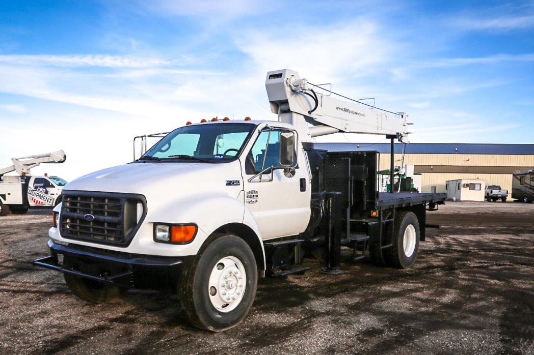2002 Ford F-750