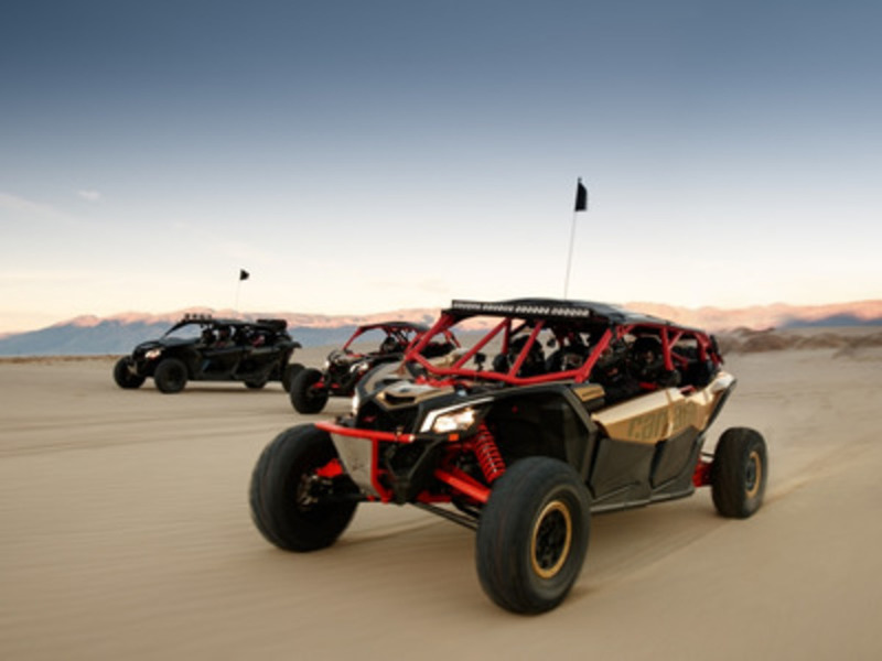 2017 Can-Am Maverick X3 X RS MAX Turbo R Gold & Can-Am Red