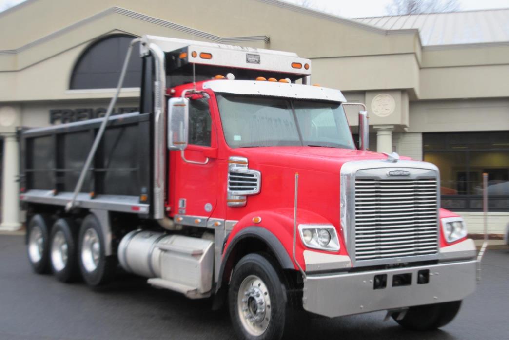 2015 Freightliner 122 Sd  Dump Truck