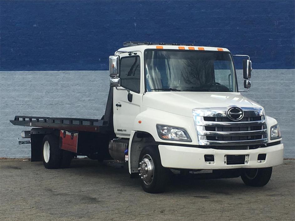 2015 Hino 258  Rollback Tow Truck