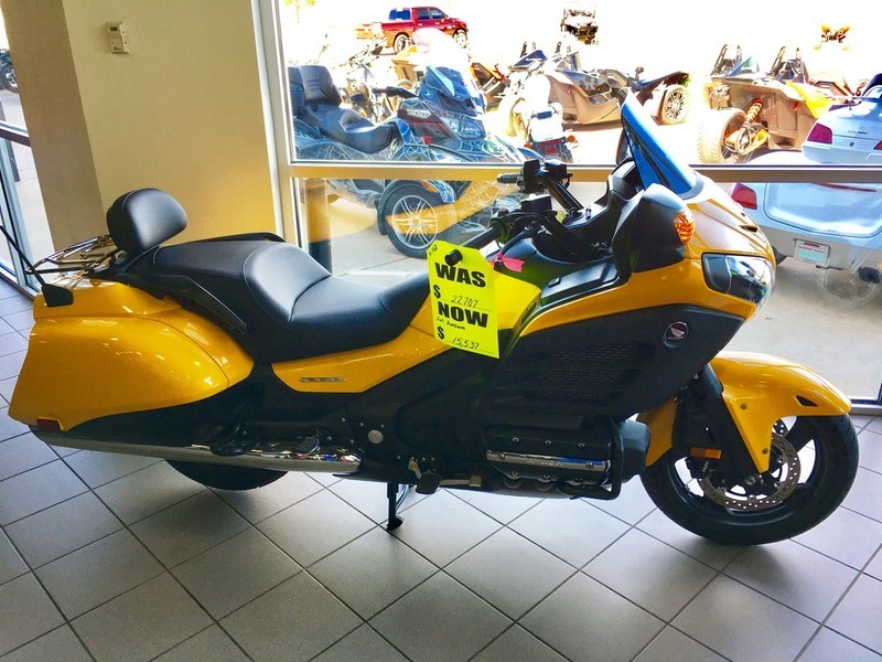 2014 Honda Gold Wing F6B Deluxe Pearl Yellow