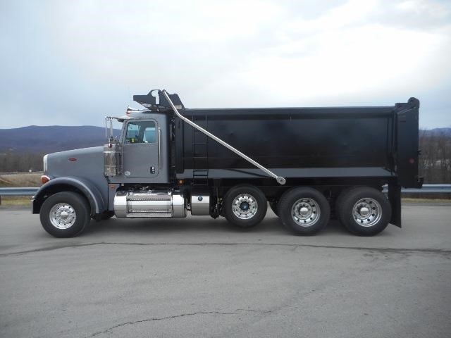 2013 Peterbilt 367  Dump Truck