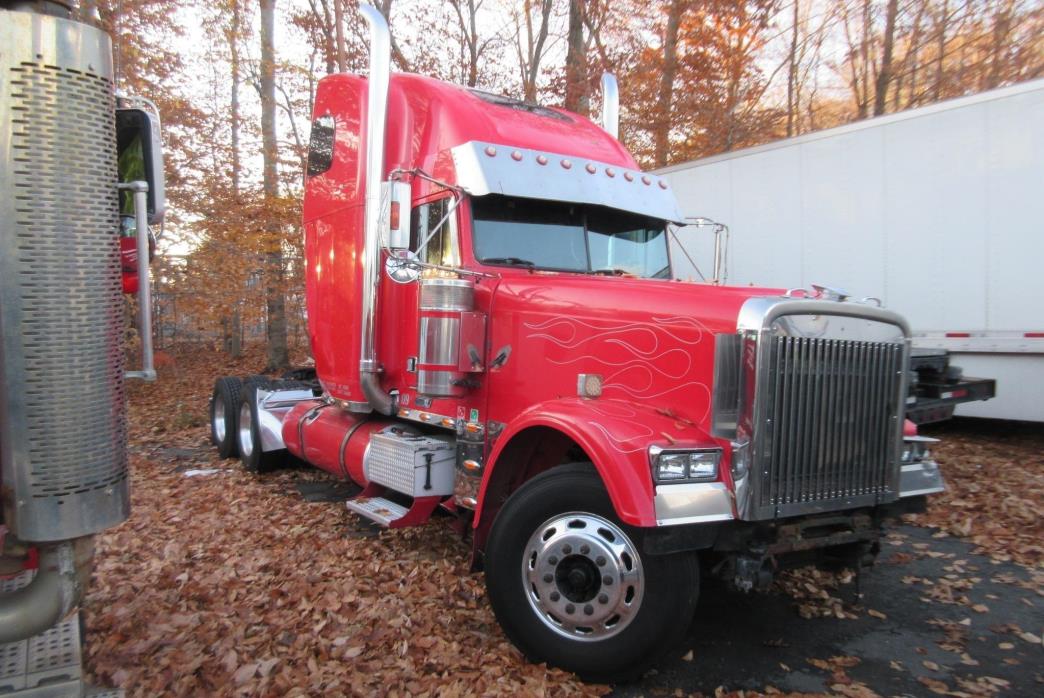 2007 Freightliner Fld132 Classic Xl  Salvage Truck