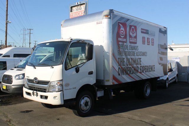 2017 Hino 195  Cab Chassis