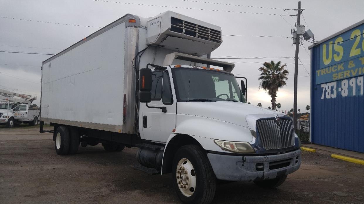 2003 International 4400  Refrigerated Truck