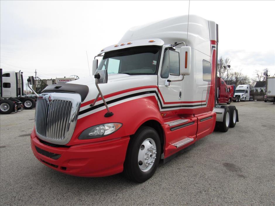 2010 International Prostar  Conventional - Sleeper Truck