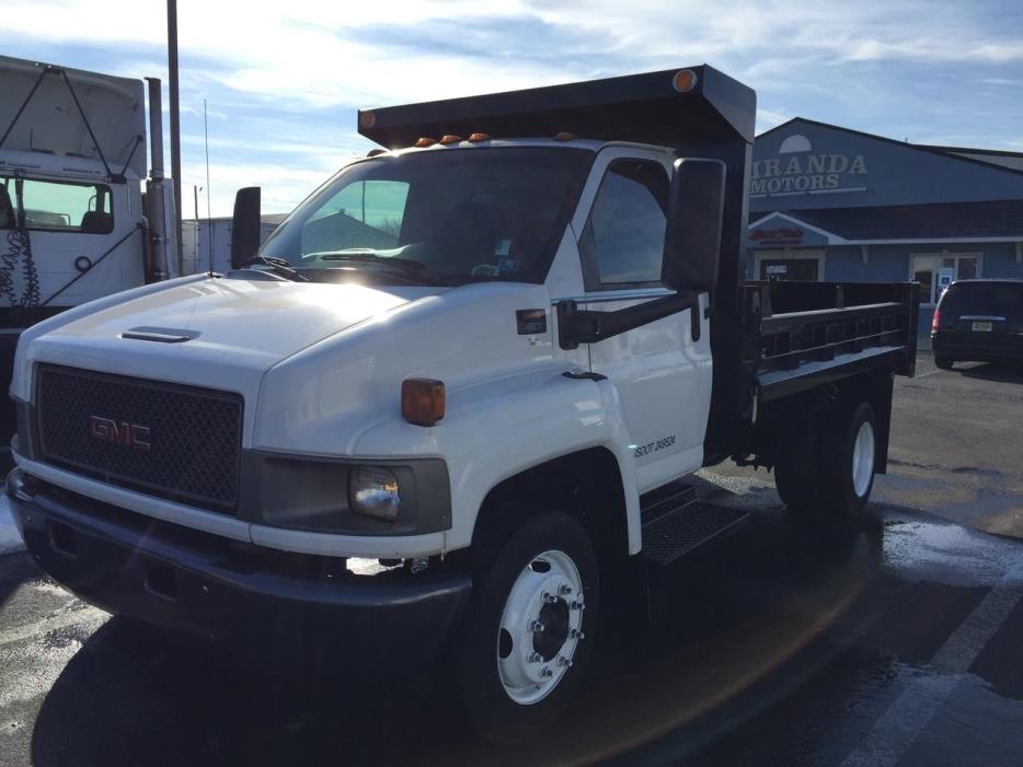 2004 Gmc C5500  Dump Truck