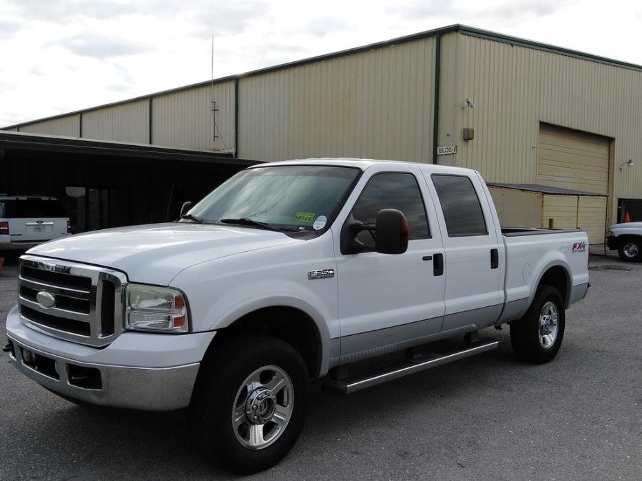 2006 Ford F-250 Crew  Pickup Truck