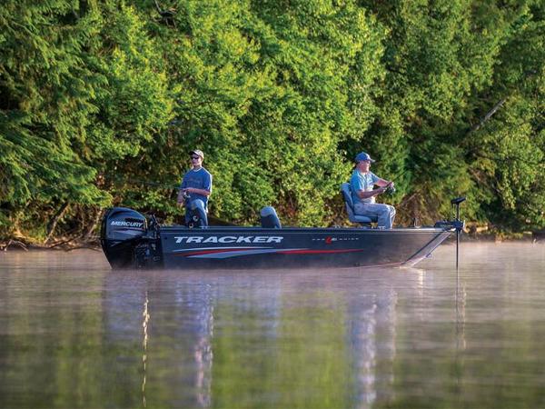 2016 TRACKER BOATS Pro Guide V-16 T