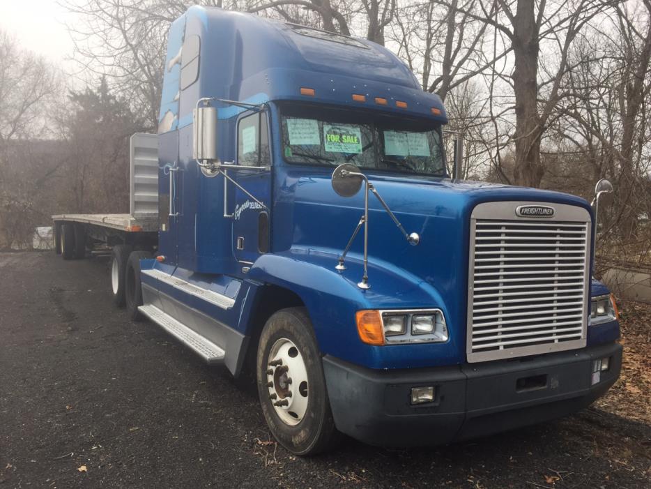 2001 Freightliner Fld12064t Classic  Conventional - Sleeper Truck