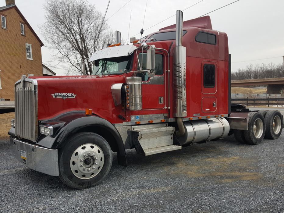 1997 Kenworth W900l  Conventional - Sleeper Truck