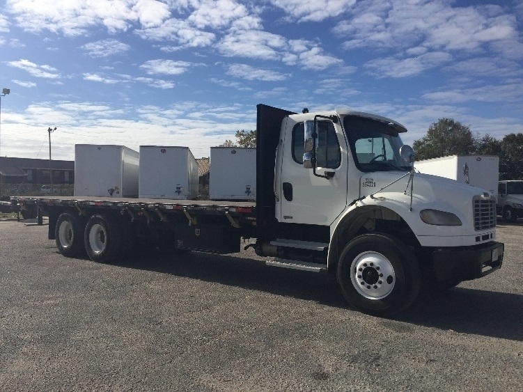 2008 Freightliner Business Class M2 106  Flatbed Truck