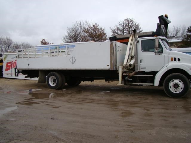 2005 Sterling Lt7501  Crane Truck