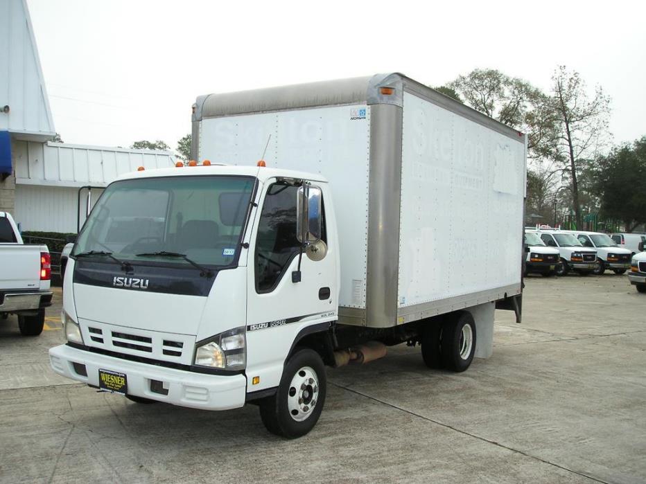 2006 Isuzu Npr With 14ft Box (dry Van Body)  And  Railgate - Gas  Conventional - Day Cab