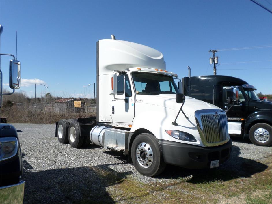 2013 International Prostar  Conventional - Day Cab