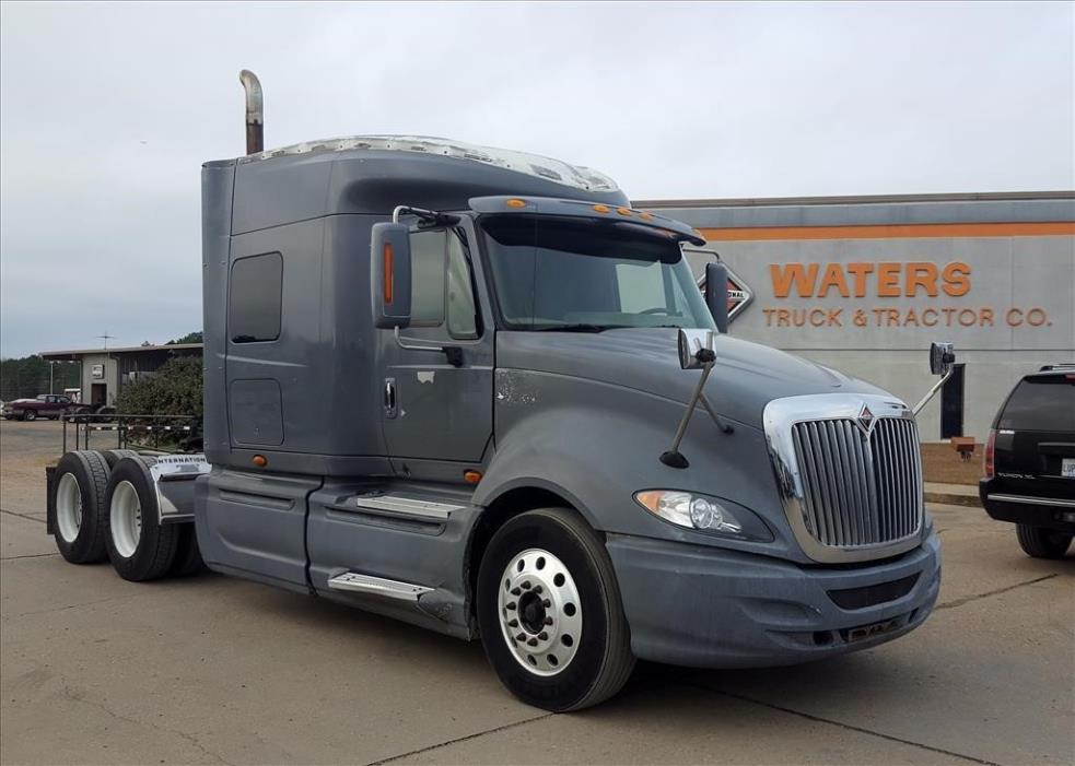 2010 International Prostar  Conventional - Sleeper Truck