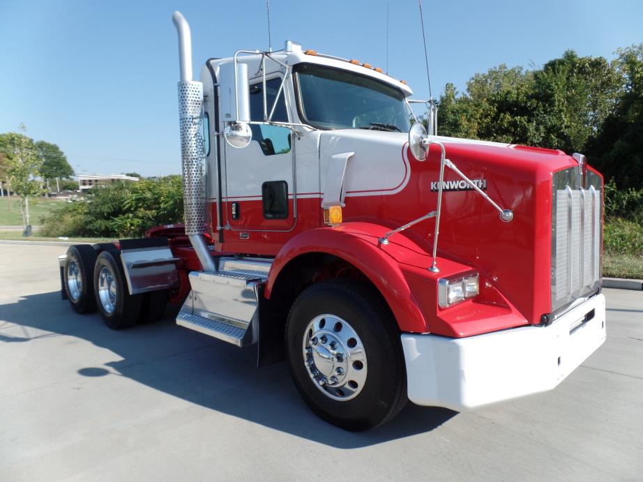 2015 Kenworth T800  Conventional - Sleeper Truck